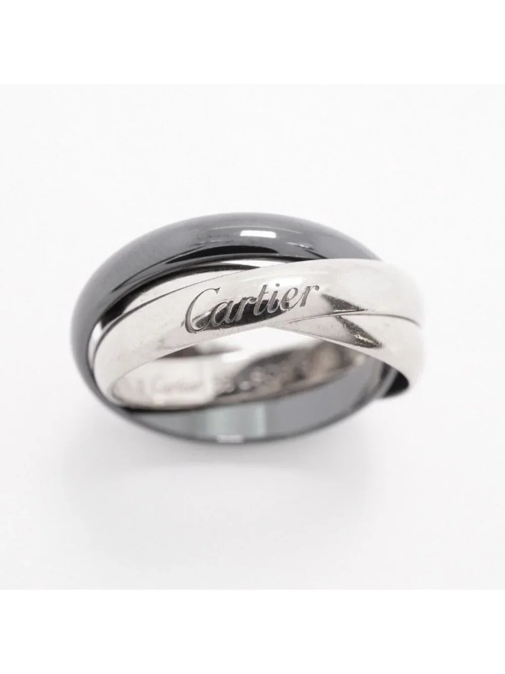 Cartier ring trinity